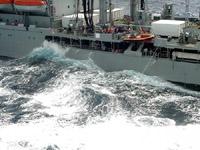 Underway Replenishment [photo: NC1 Wilson Bastidas]